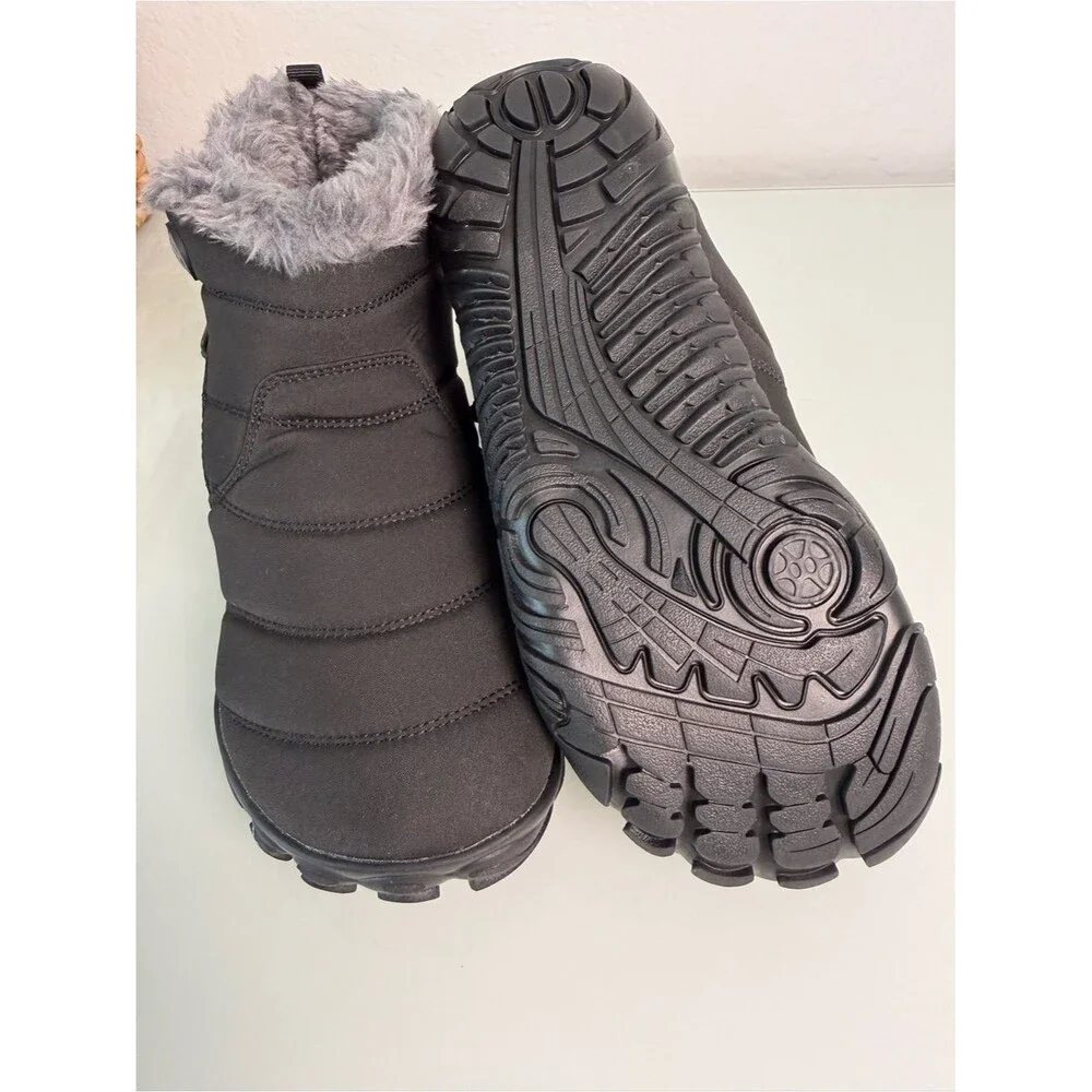 Hsyooes Black Faux Fur Lined Barefoot Ankle Snow Boots NWT Women Size 6 EU 38